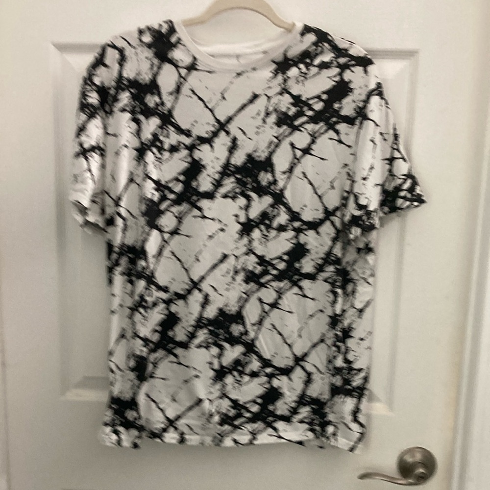 Rue21 Black and White Short Sleeve Tee